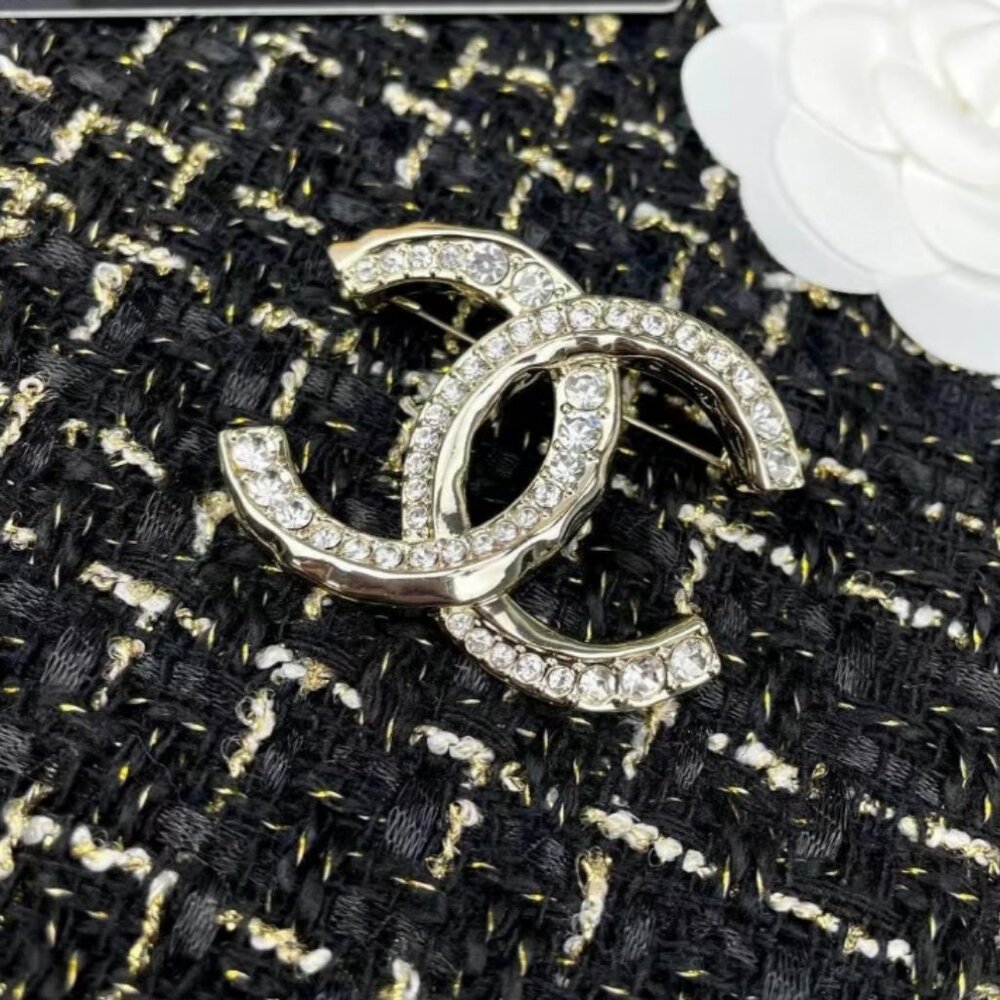 Chanel Brooch Gold tone
